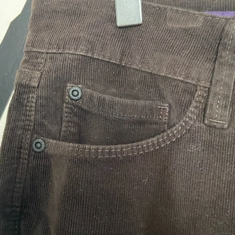 NWT NY+DJ Marilyn corduroy straight jeans in dark chocolate brown